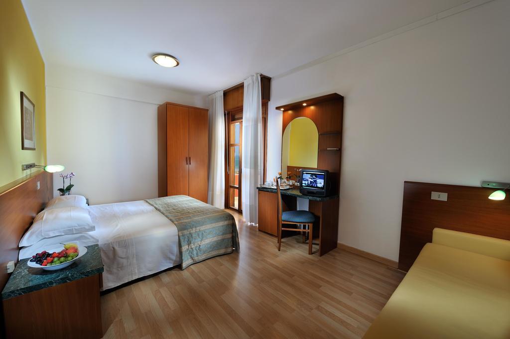 Hotel Bembo Bibione Eksteriør bilde